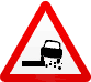 Дорожный знак - опасная обочина