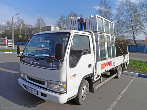 Перевозка ПВХ окон минигрузовиком с гидробортом (гидролифтом).